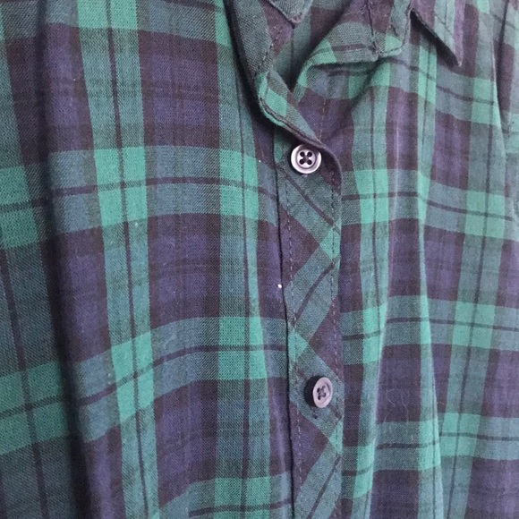 Women’s button down flannel - Picture 3 of 4